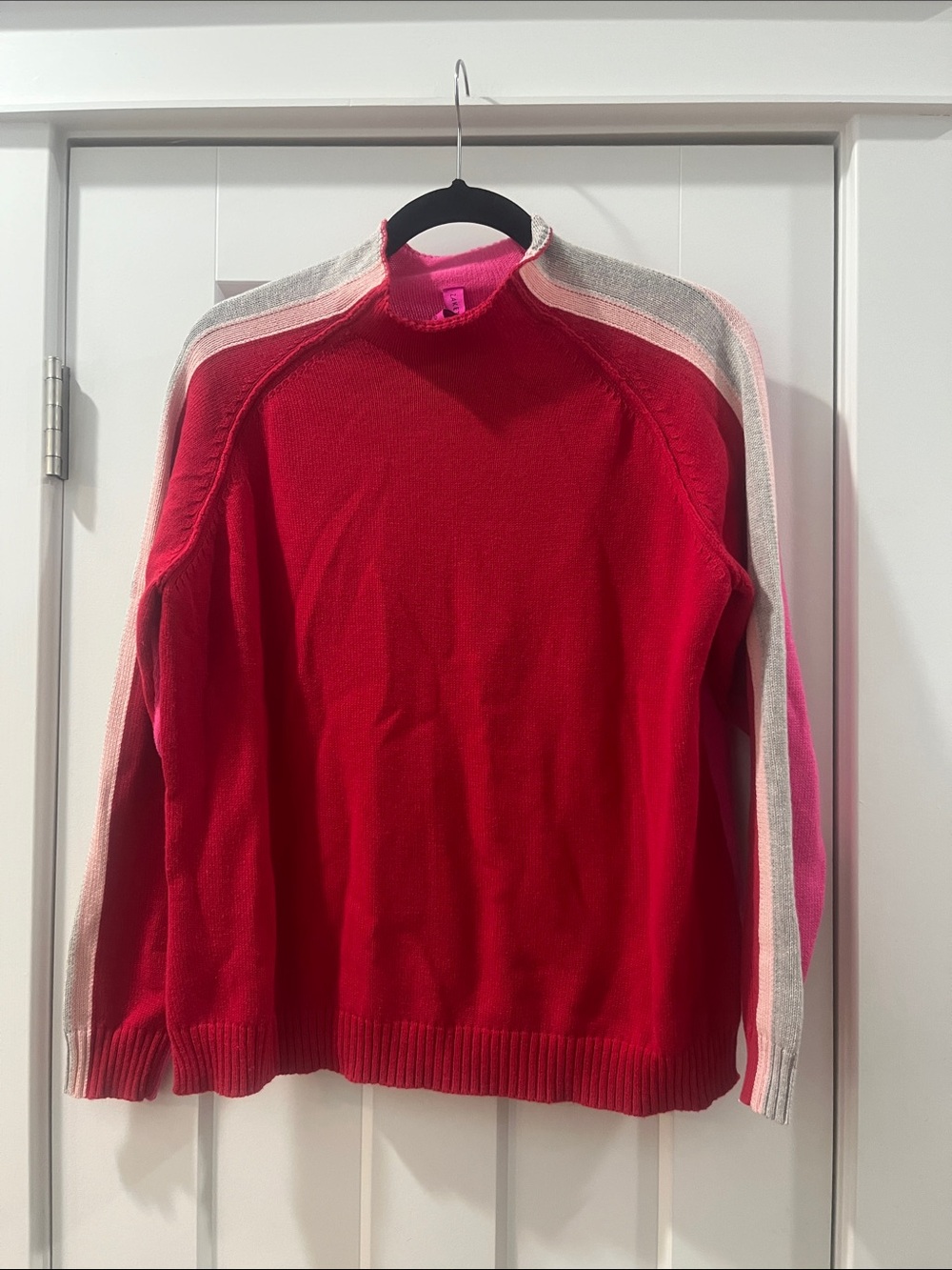 Zaket & Plover Women's Pink Red Gray Cream Sweater Medium Front Red Back Pink